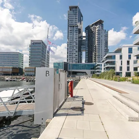 Yacht Park Rentyear Apartamento